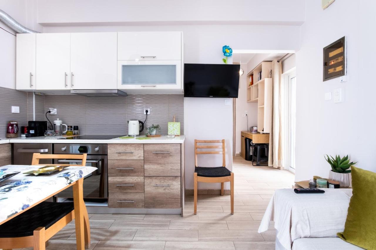 Family Apartment Near Port Pireus Eksteriør bilde