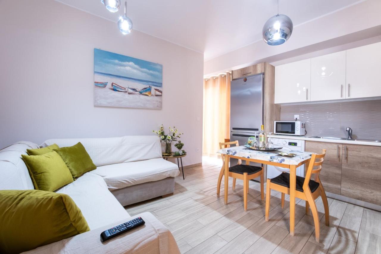 Family Apartment Near Port Pireus Eksteriør bilde